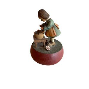 Vintage Swiss Musical Figurine Girl Washing Clothes Wood‎ & Resin